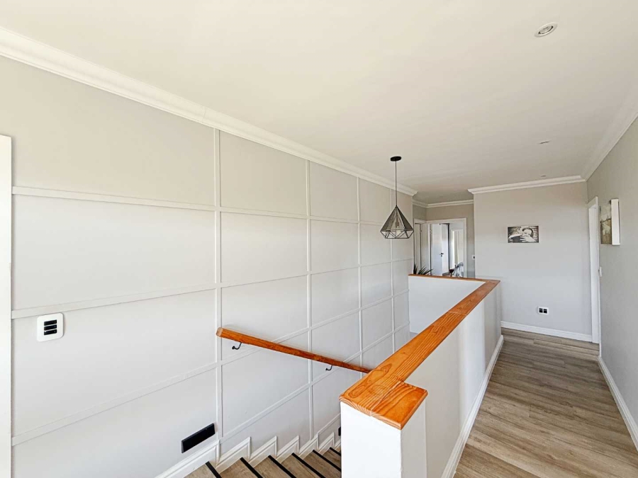 4 Bedroom Property for Sale in Calypso Beach Western Cape